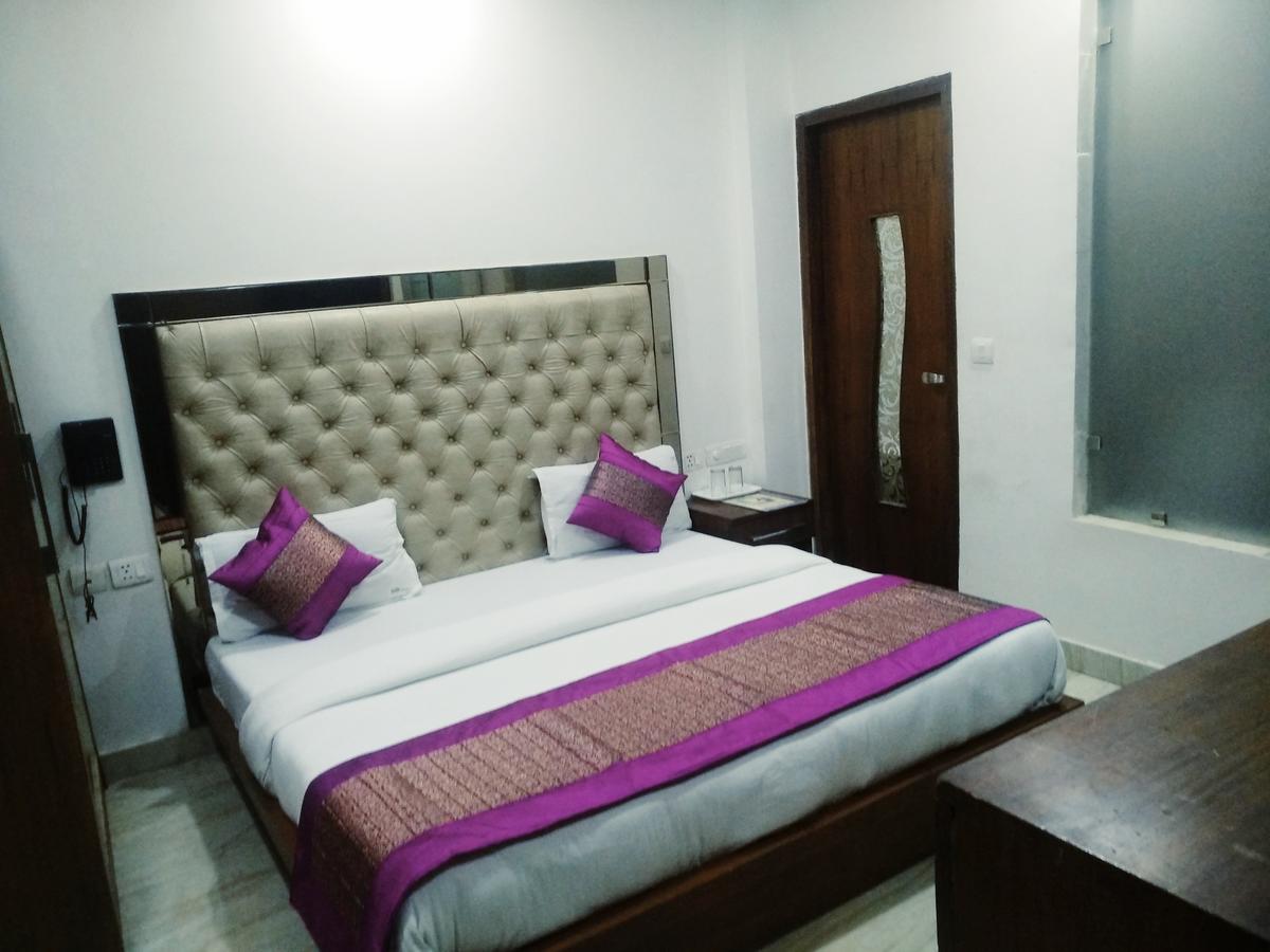 Adb Rooms Hotel Indo Continental Nueva Delhi Exterior foto